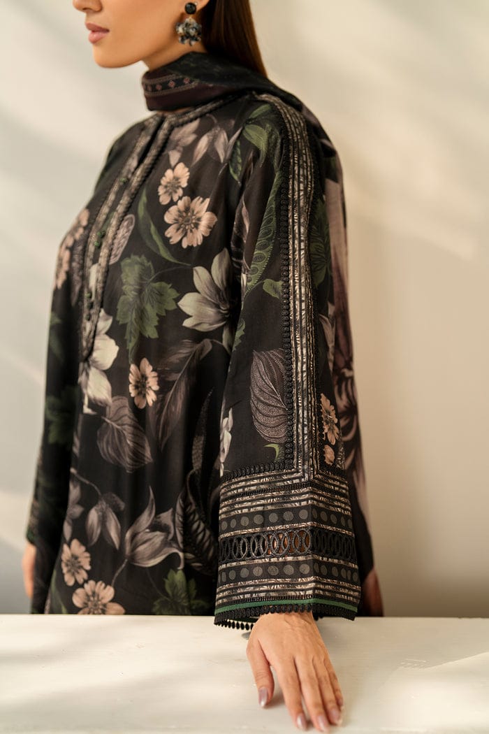 SR-BQ33 Digital Printed Khaddar Suit 3pc with Khaddar Digital Printed Dupatta & Embroidered Patches
