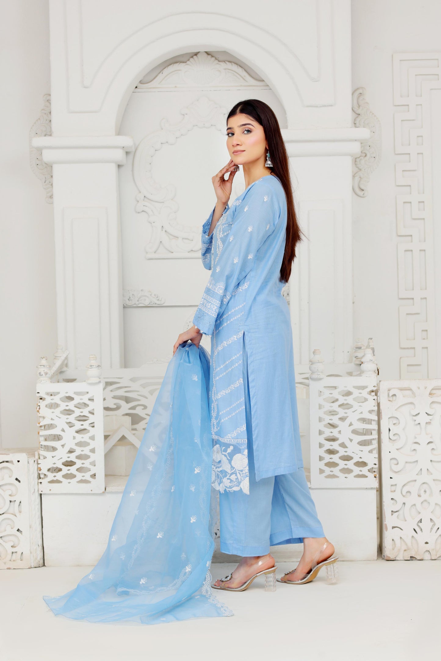FF3020 – 3PC Unstitch Embroidered Lawn Suit