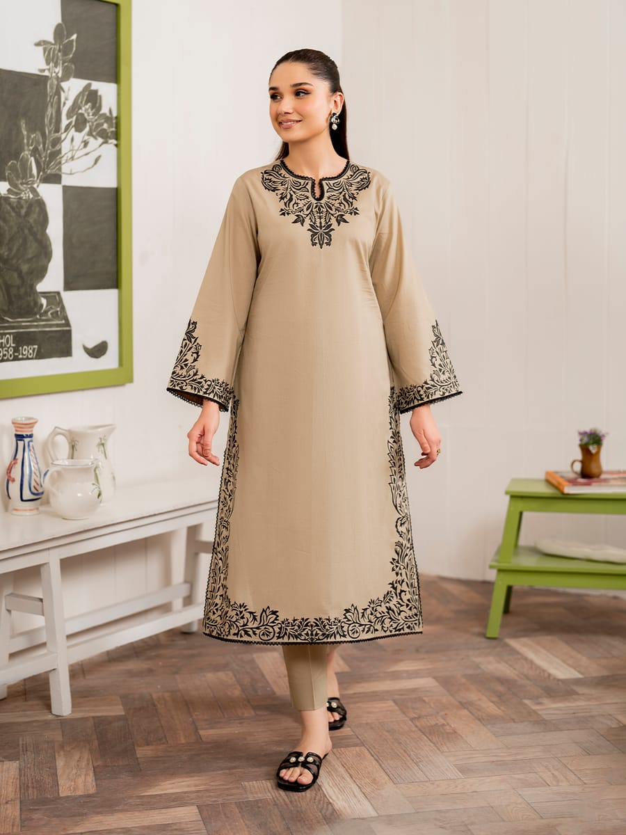 SR-SPL746 Unstitched Embroidered Lawn Suit 3pc With Digital Printed Monar Dupatta