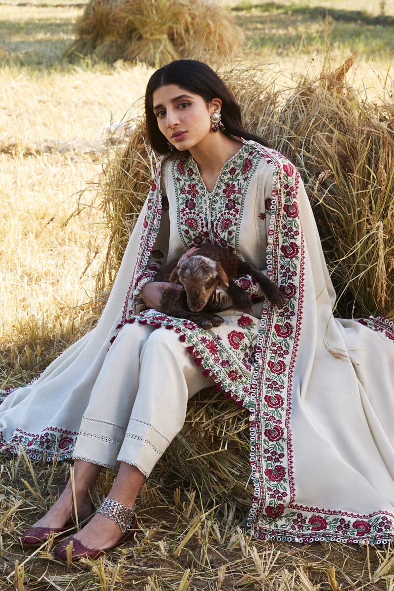SR-AJ630 Unstitched Heavy Embroidered Dhanak Suit With Embroidered Dhanak Shawl