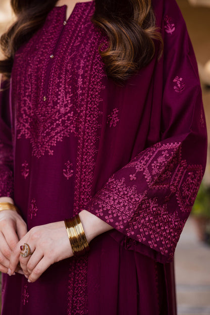 BATIK-3PC LAWN EMBROIDERED SHIRT WITH CHIFFON EMBROIDERED DUPATTA AND EMB TROUSER-BIC-4696