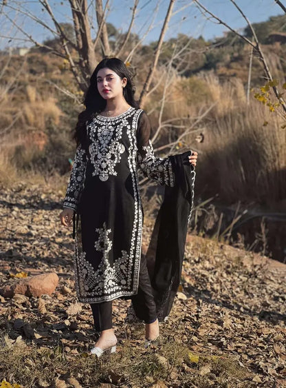 SR-AN159333 Unstitched Embroidered Lawn Suit 3pc With Bamber Chiffon Embroidered Dupatta