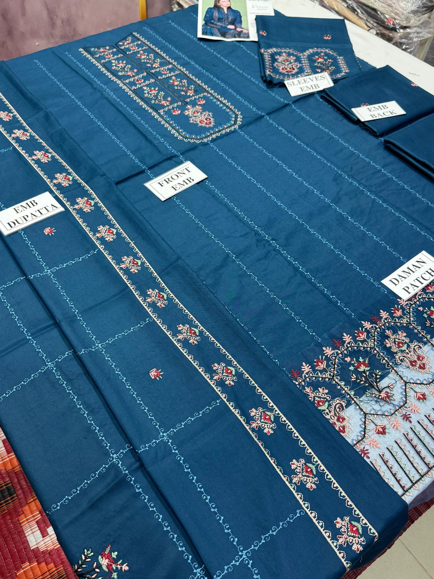 N00R-e-FAJAR-3PC DHANAK EMBROIDERED SHIRT WITH DHANAK EMBROIDERED SHAWL AND TROUSER