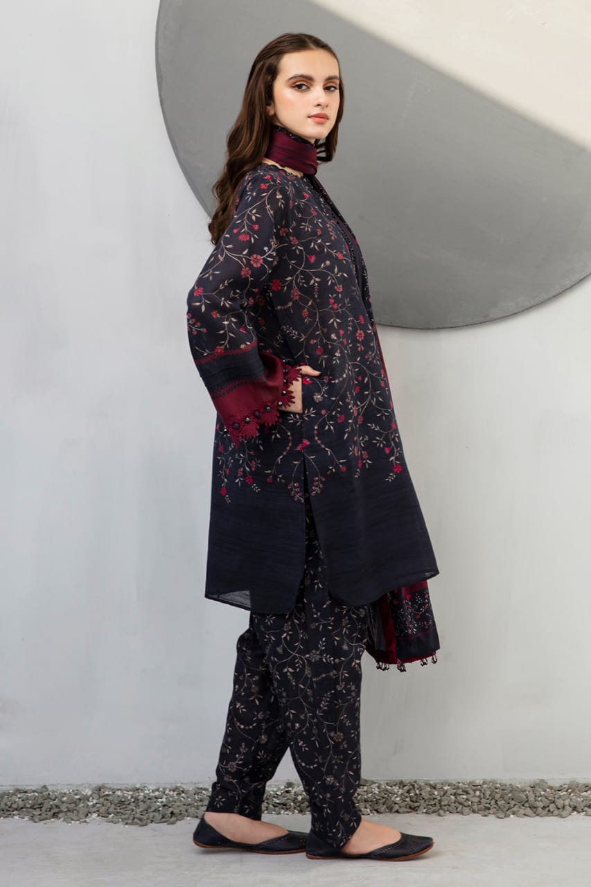 SR-BQ406 Digital Printed Khaddar 3Pc Suit With Digital Printed Khaddar Dupatta