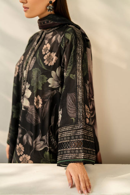 SR-BQ33 Digital Printed Khaddar Suit 3pc with Khaddar Digital Printed Dupatta & Embroidered Patches
