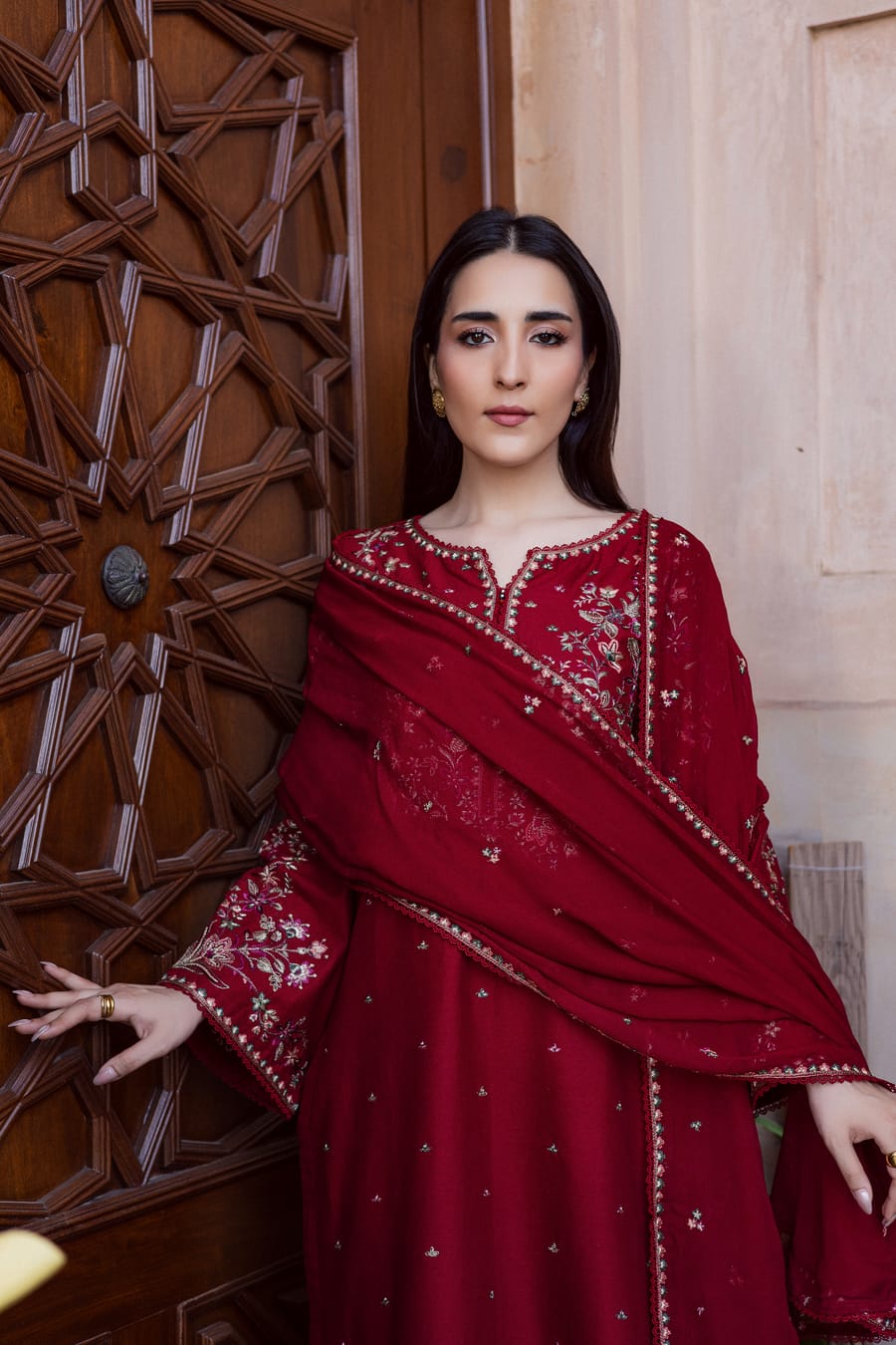 SR-BT2700 Unstitched Fully Embroidered Lawn Suit With Embroidered Bamber Chiffon Dupatta