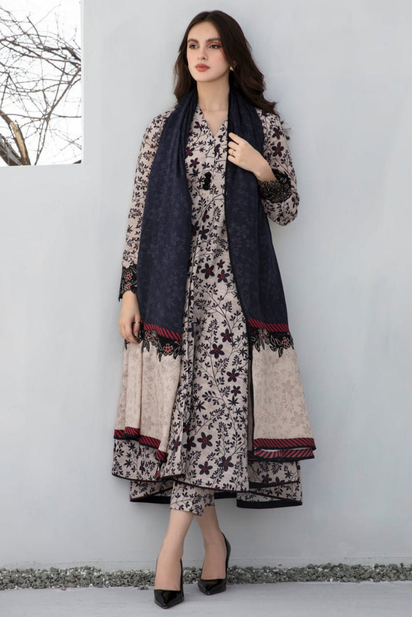 SR-BQ410 Digital Printed Khaddar 3Pc Suit With Digital Printed Khaddar Dupatta
